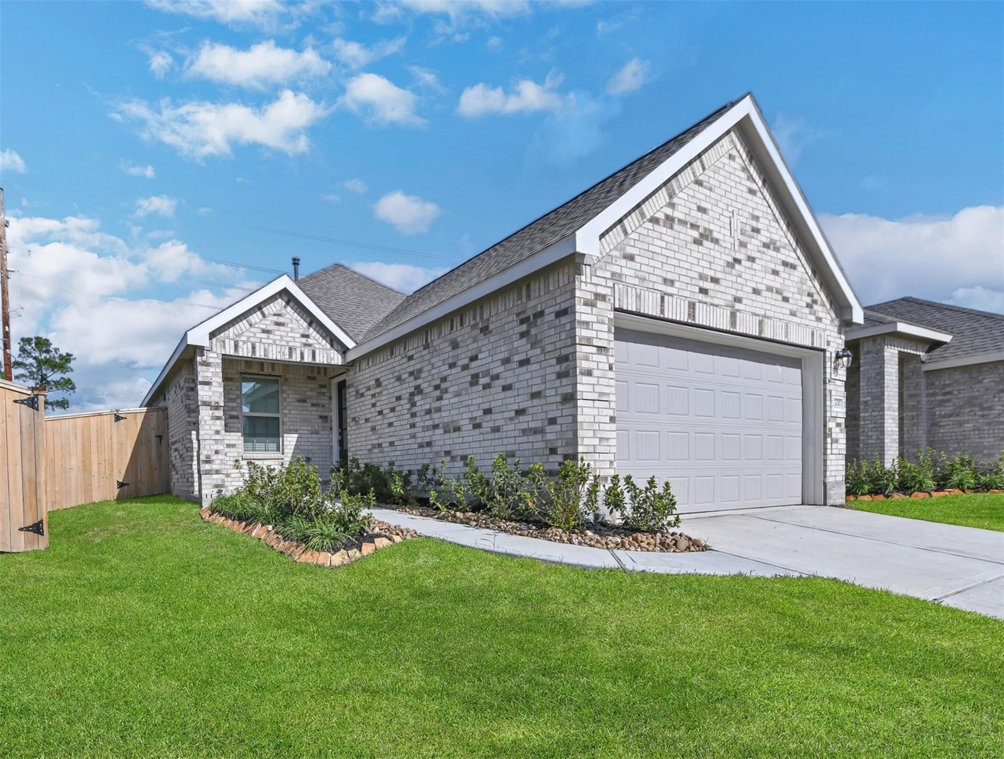 3005 Marble Rise Trail Kingwood, TX 77365 - Photo 3 of 28