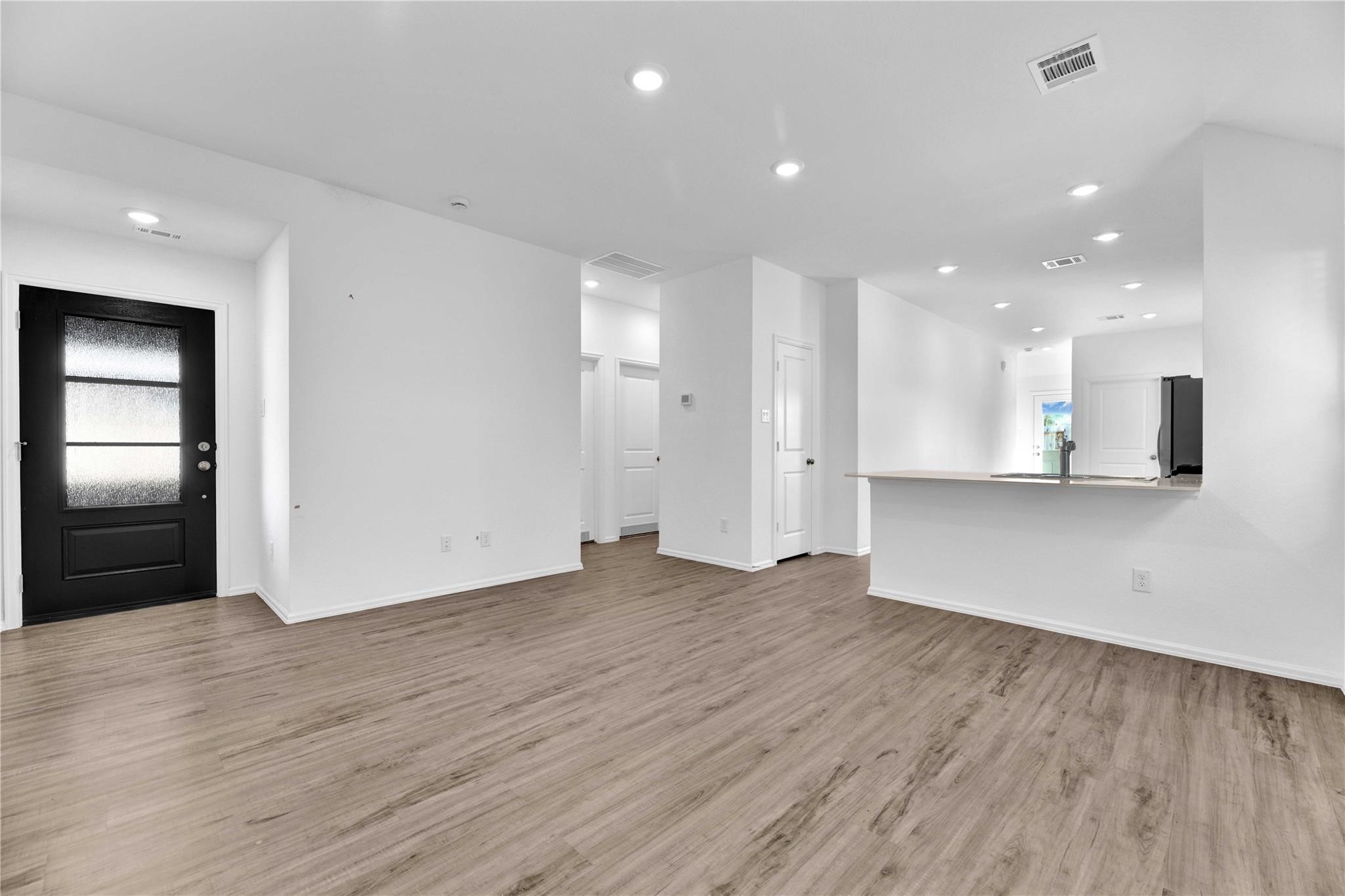 3005 Marble Rise Trail Kingwood, TX 77365 - Photo 5 of 28