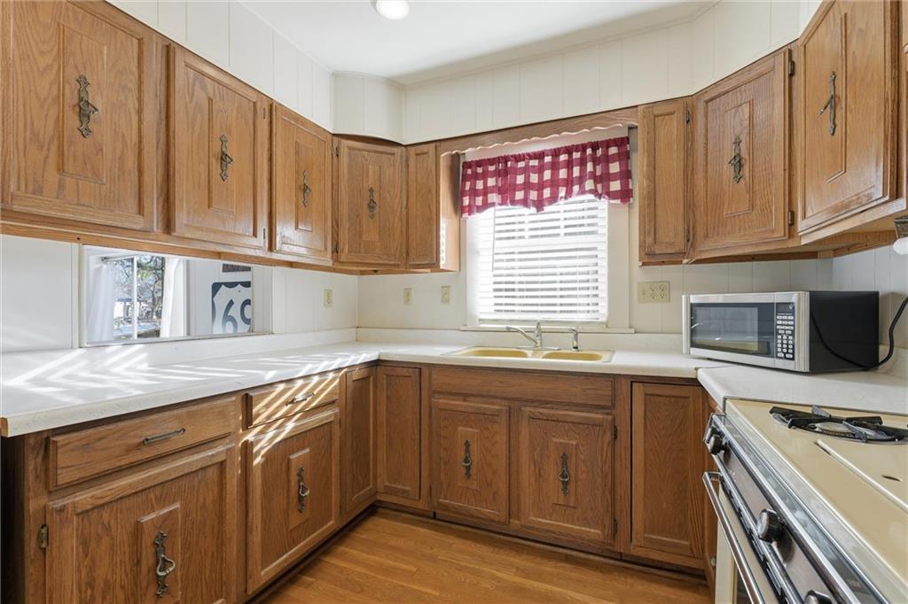 409 North Delaware Street Butler, MO 64730 - Photo 11 of 35