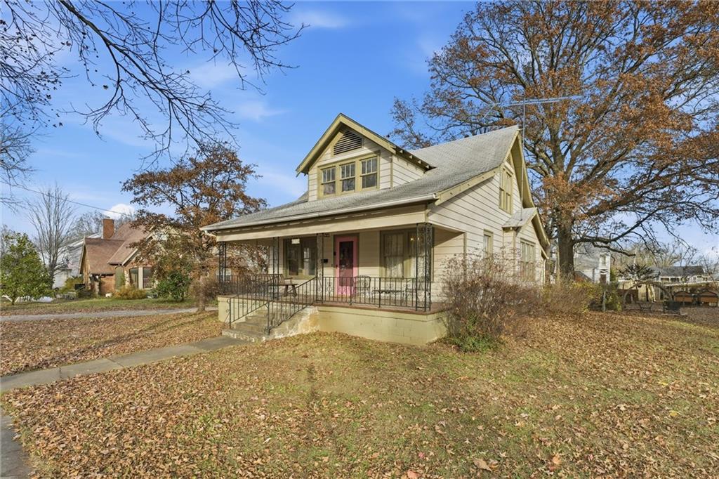 409 North Delaware Street Butler, MO 64730 - Photo 2 of 35