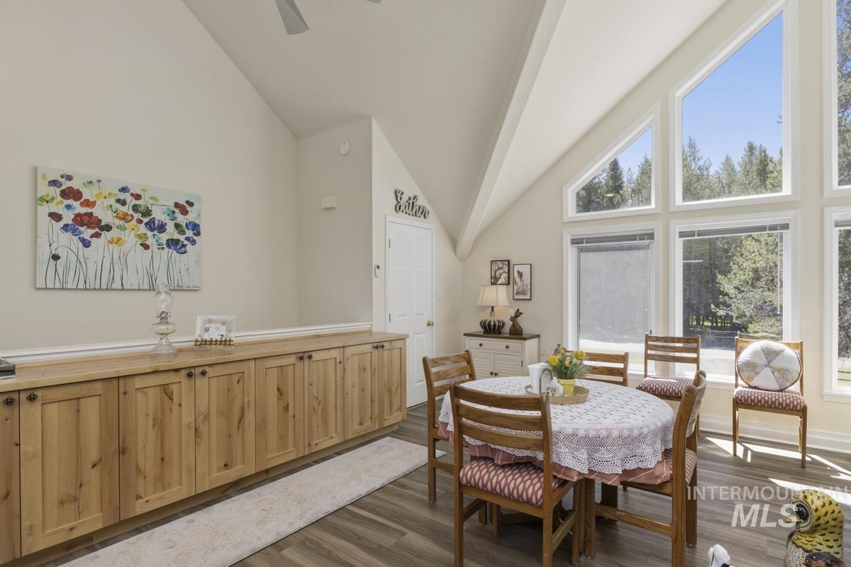 79 Sun Valley Place Cascade, ID 83611 - Photo 6 of 33