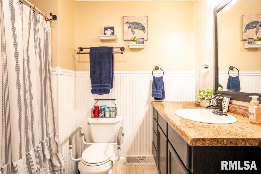 516 South 8th Street Herrin, IL 62948 - Photo 18 of 33