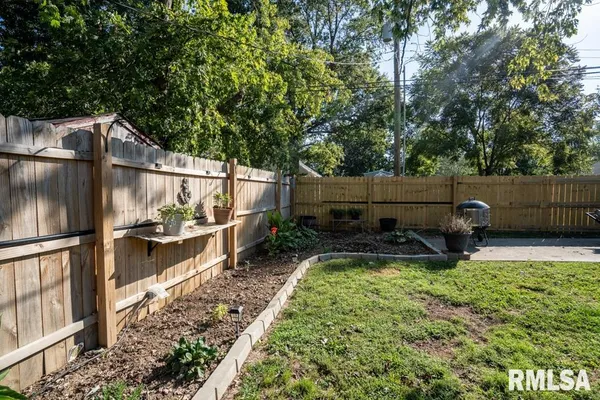 $199,900 | 516 South 8th Street, Herrin, IL 62948