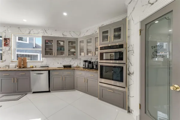 $764,800 | 17311 Nevelson Circle, Spring, TX 77379