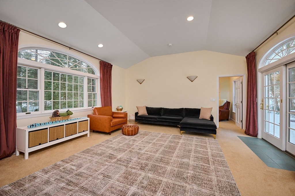 12 Kettle Pond Road Amherst, MA 01002 - Photo 13 of 42