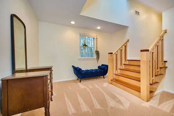 $850,000 | 12 Kettle Pond Road, Amherst, MA 01002