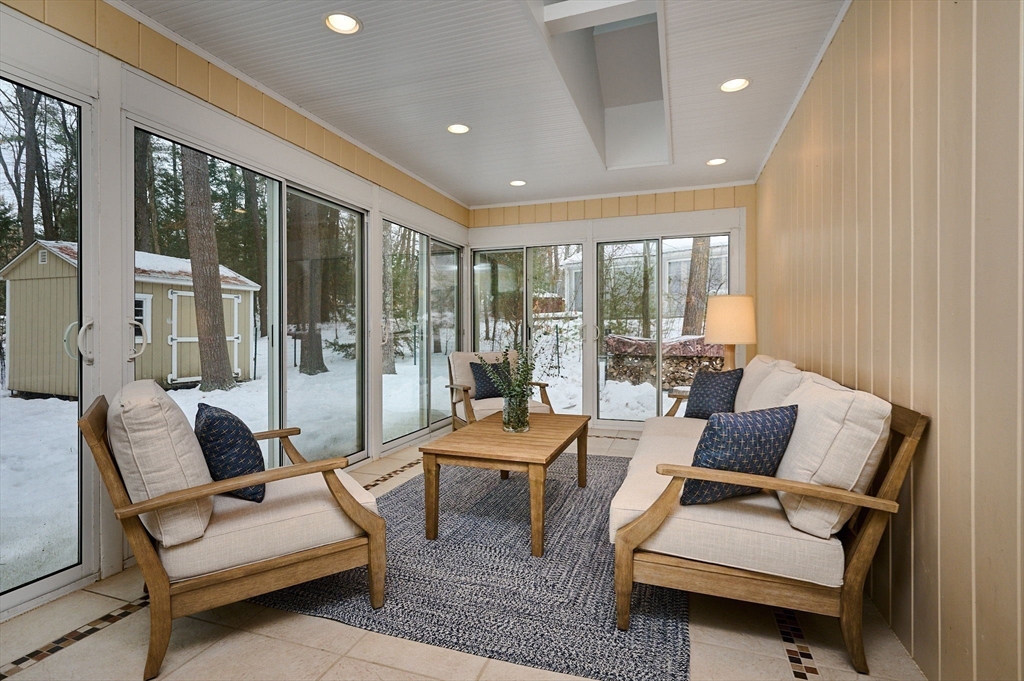 12 Kettle Pond Road Amherst, MA 01002 - Photo 9 of 42