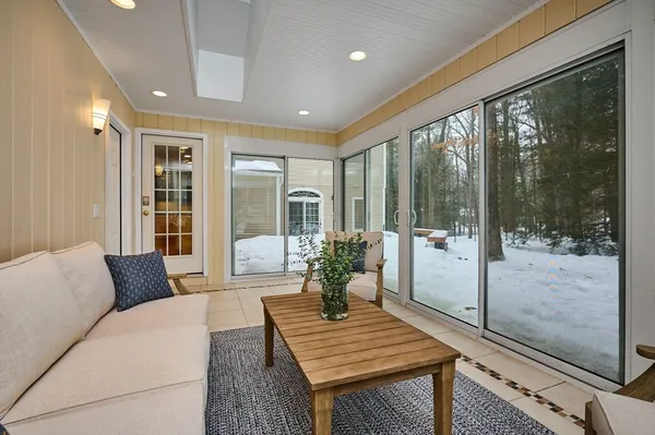 $850,000 | 12 Kettle Pond Road, Amherst, MA 01002