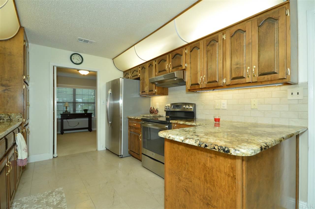 5156 Rowe Trail Pace, FL 32571 - Photo 18 of 43 Gallery Image 18