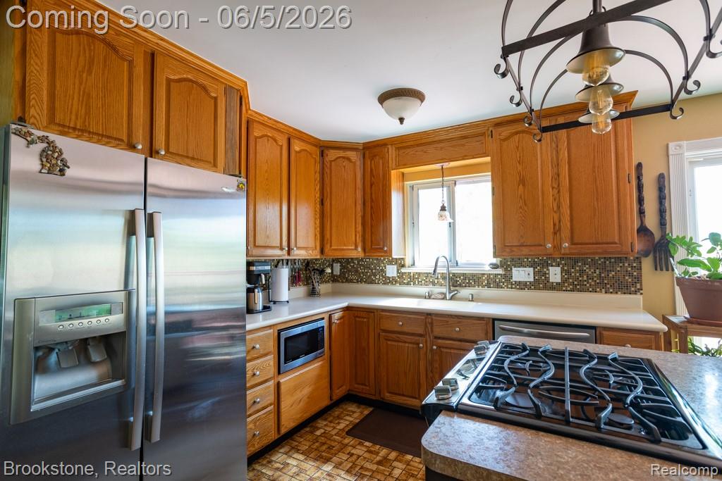 30100 Armada Ridge Road Richmond, MI 48062 - Photo 8 of 29
