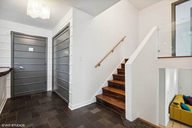 a view of walk in closet