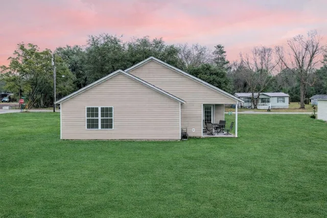 $232,000 | 116 Elmwood Avenue, Pinewood, SC 29125