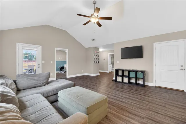 $232,000 | 116 Elmwood Avenue, Pinewood, SC 29125