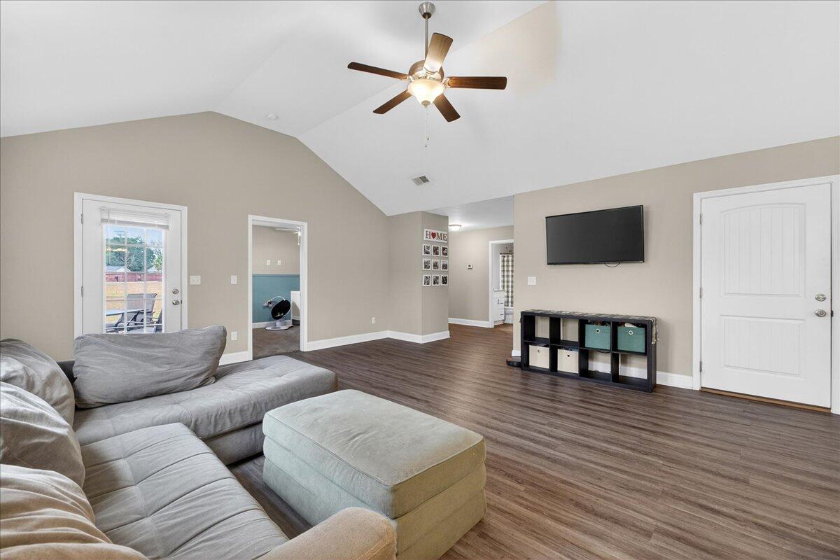 116 Elmwood Avenue Pinewood, SC 29125 - Photo 7 of 23 12-janiley aguirre - DSC02860