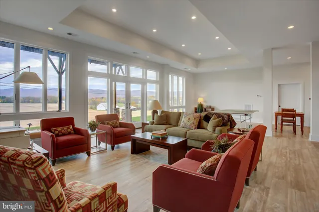 $949,000 | 6573 Irvine Drive, Mercersburg, PA 17236