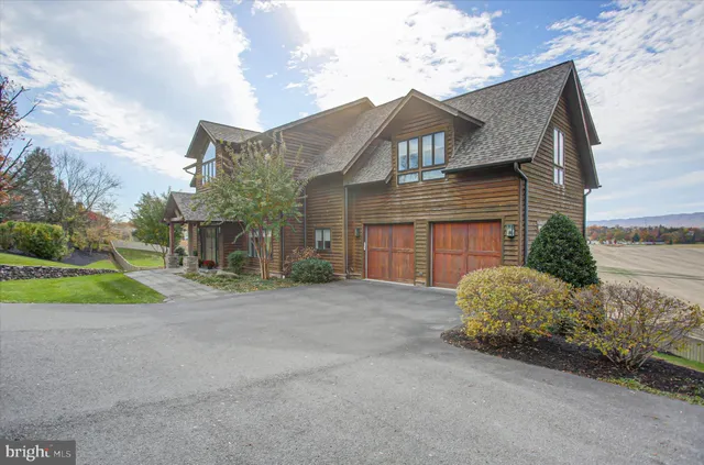 a view of a storage & utility room