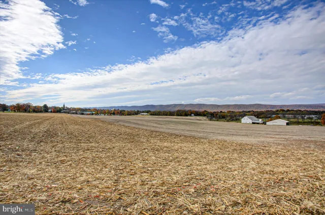 $949,000 | 6573 Irvine Drive, Mercersburg, PA 17236