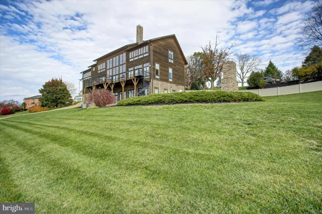 $949,000 | 6573 Irvine Drive, Mercersburg, PA 17236