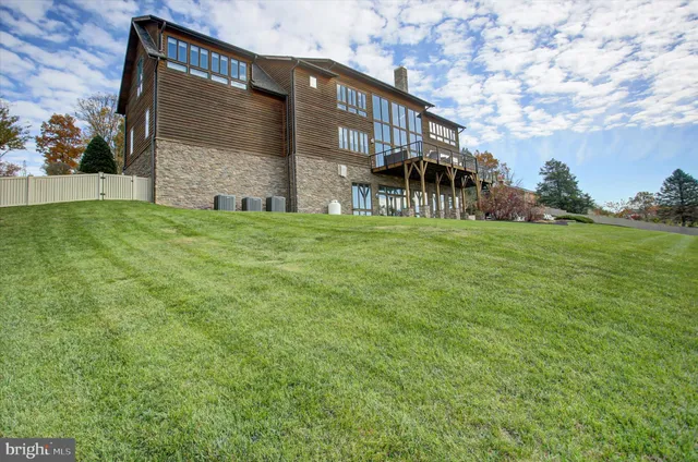 $949,000 | 6573 Irvine Drive, Mercersburg, PA 17236