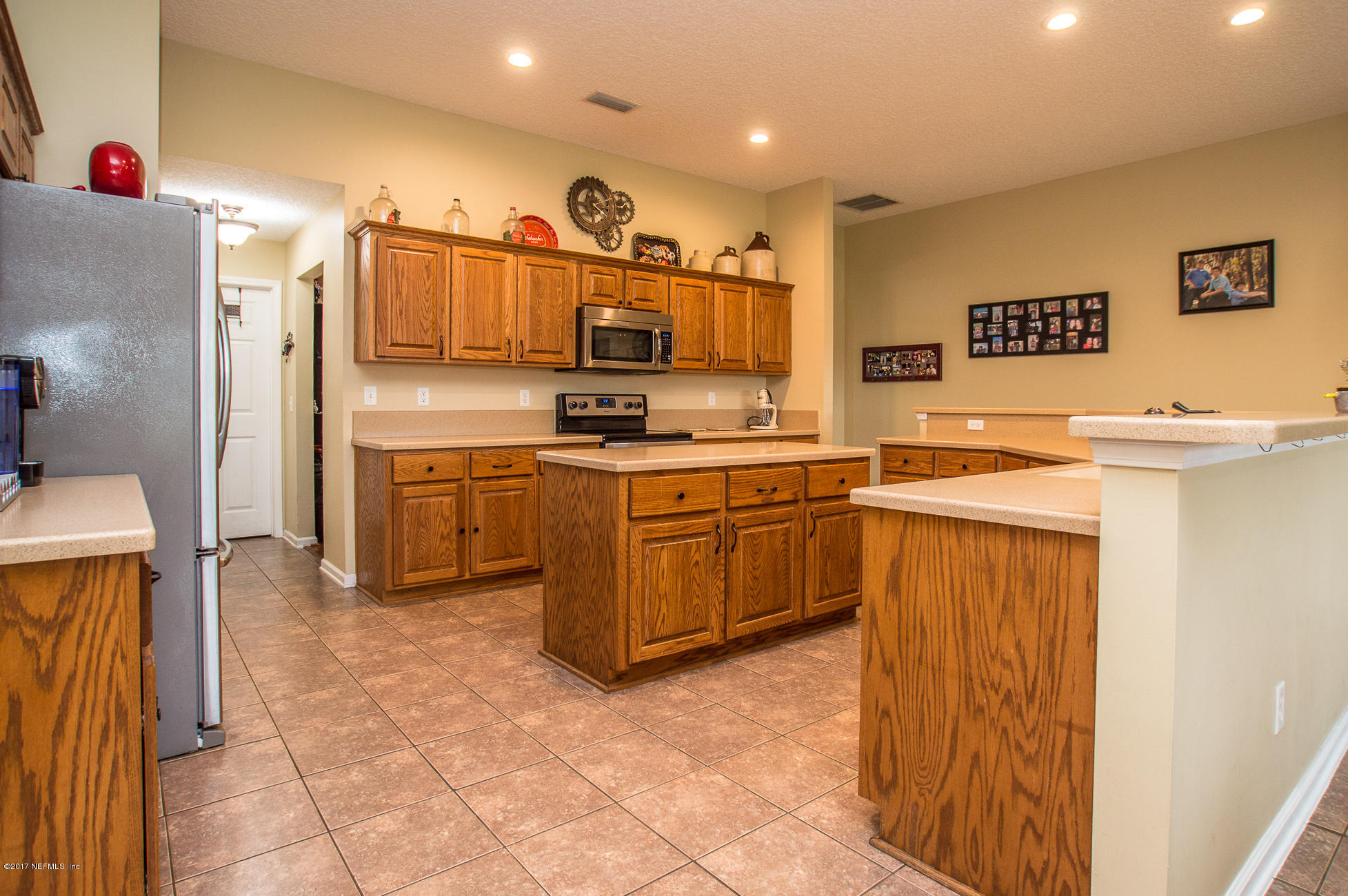 2864 Longleaf Ranch Circle Middleburg, FL 32068 - Photo 26 of 40 Kitchen