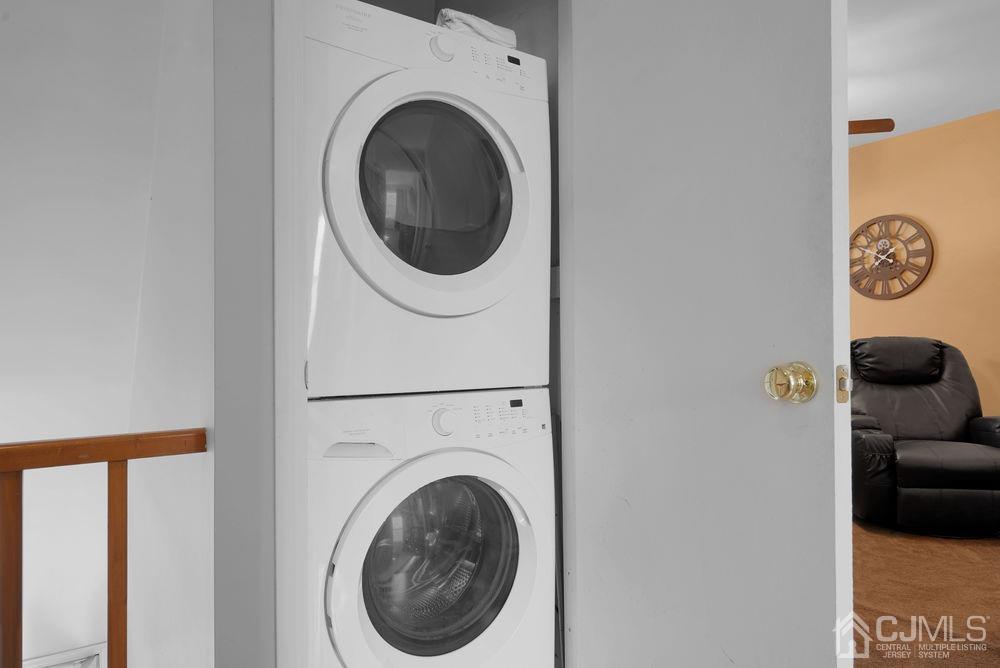 71 Winchester Way Somerset, NJ 08873 - Photo 13 of 24 a close up view of a washer and dryer