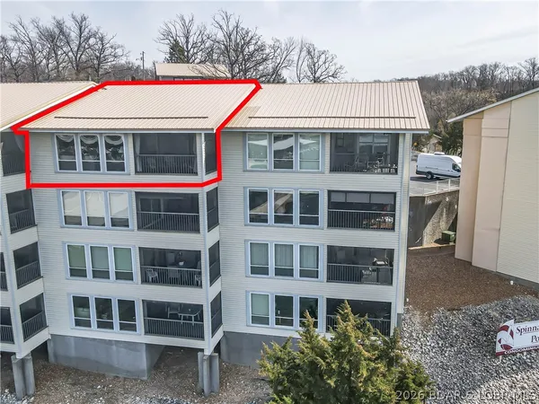 $274,900 | 60 Branch Road, Unit 242, Lake Ozark, MO 65049