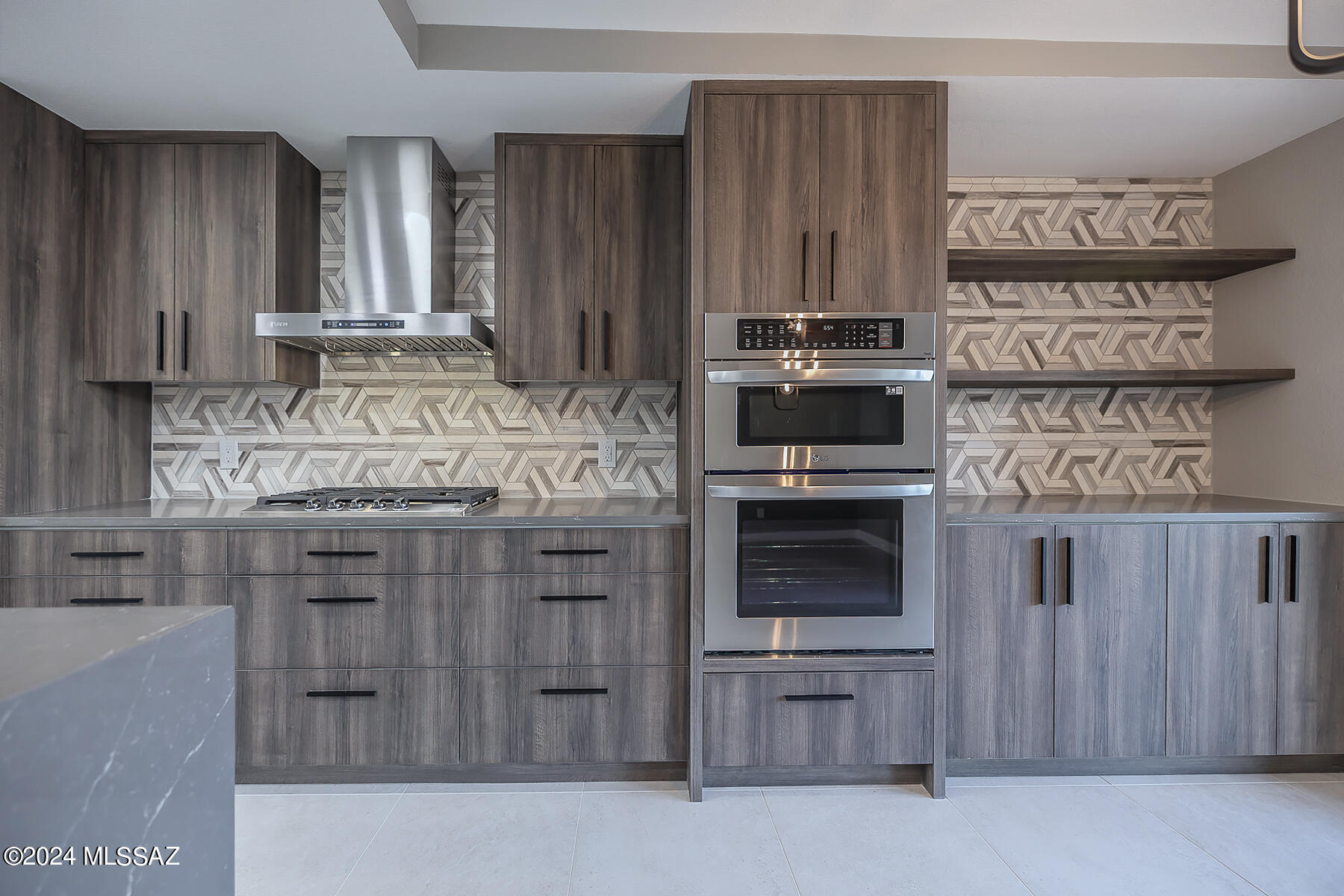 7440 East Wandering Road Tucson, AZ 85750 - Photo 2 of 34 Gallery Image 2