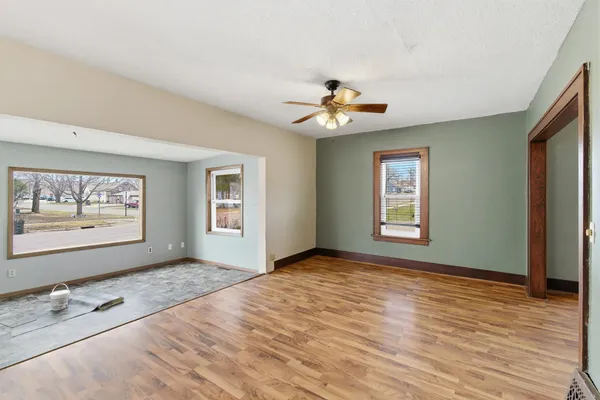 $99,000 | 701 East 1st Street, Fairmont, MN 56031