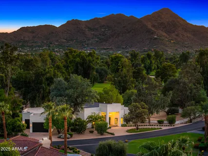 $4,650,000 | 7001 East Caballo Circle, Paradise Valley, AZ 85253