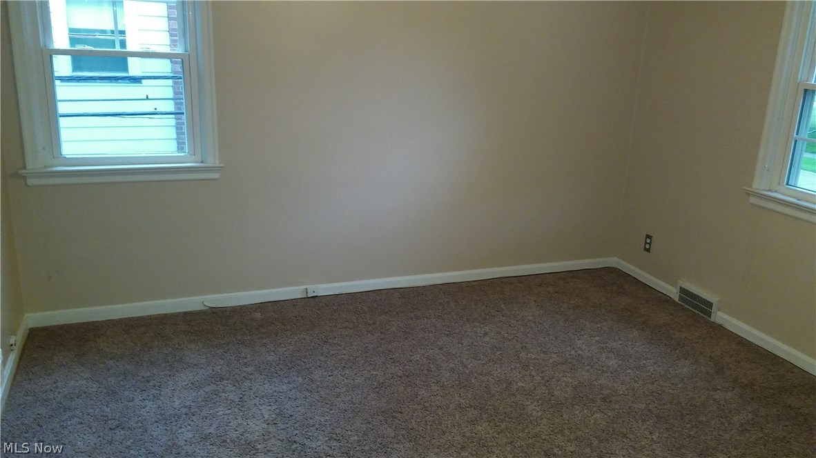 4279 Neville Road Cleveland, OH 44121 - Photo 25 of 35