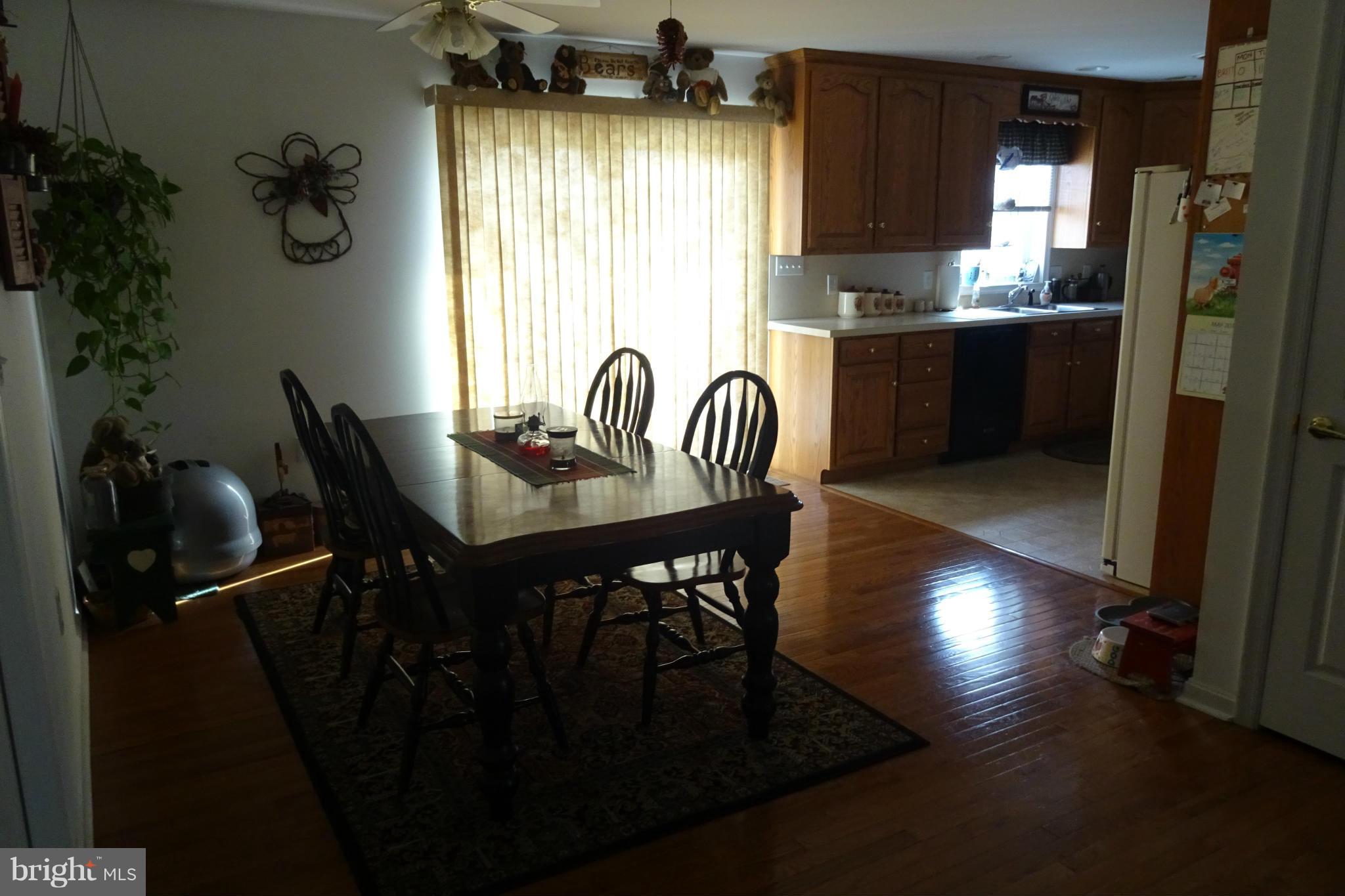 786 Rutherford Drive Greencastle, PA 17225 - Photo 16 of 29 Dining Room