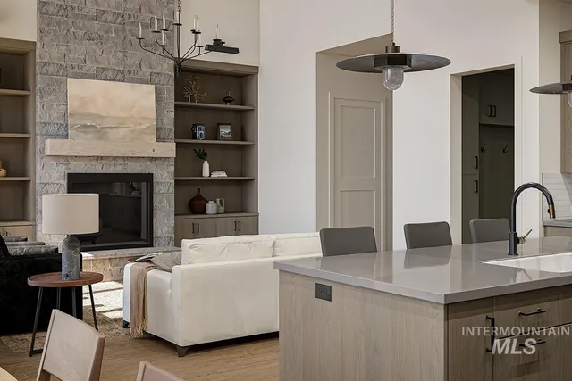 $1,649,000 | 4 Dockside Circle, Donnelly, ID 83615