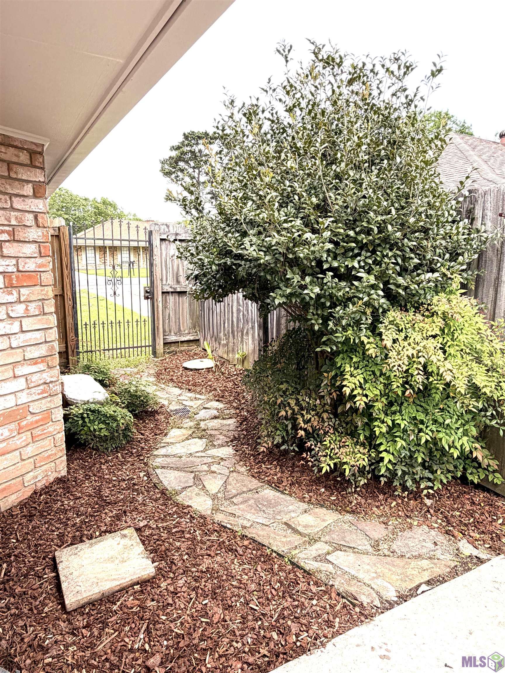 1404 Rue Desiree Baton Rouge, LA 70810 - Photo 16 of 18