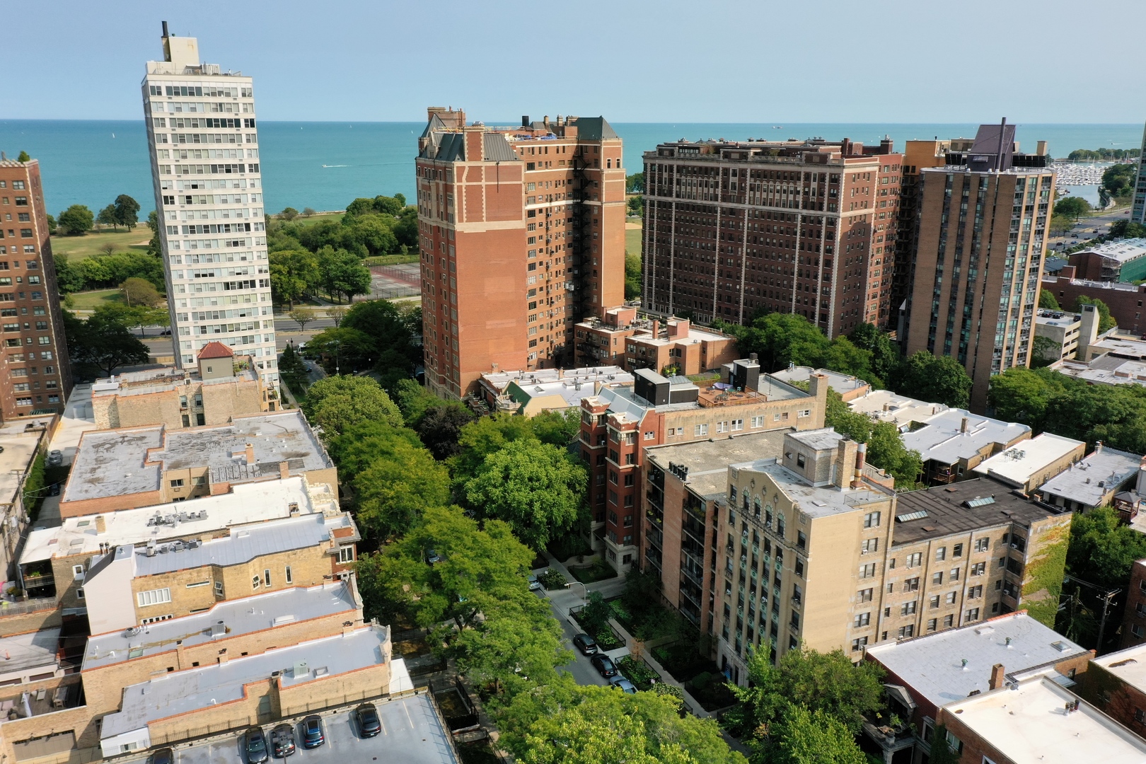 635 West Sheridan Road, Unit 3 Chicago, IL 60613 - Photo 47 of 48 a view of city from balcony