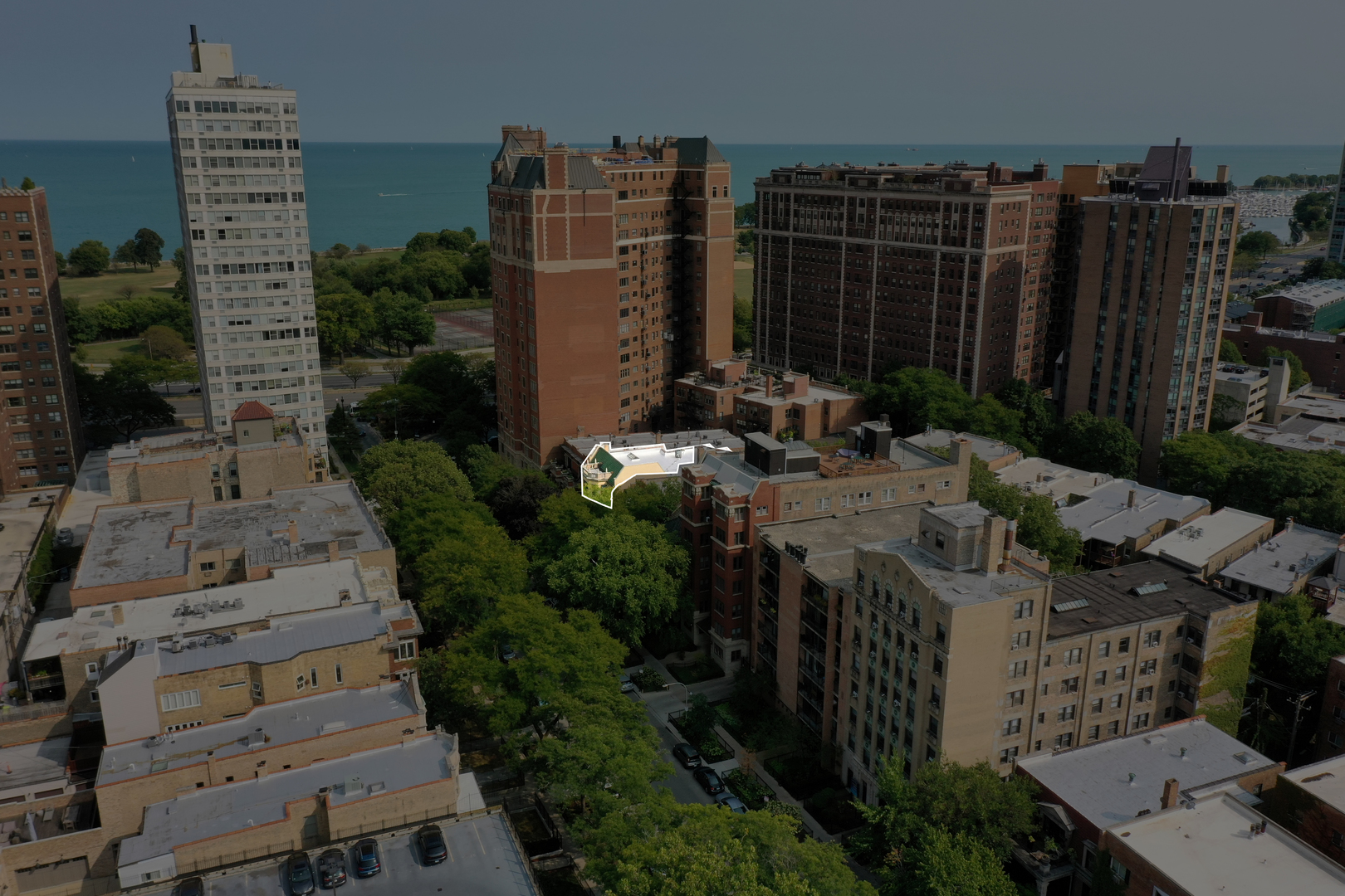 635 West Sheridan Road, Unit 3 Chicago, IL 60613 - Photo 48 of 48