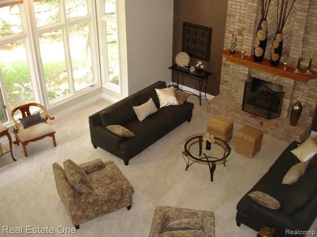 3680 Merriweather Lane Rochester, MI 48306 - Photo 3 of 22 DSC02383.JPG