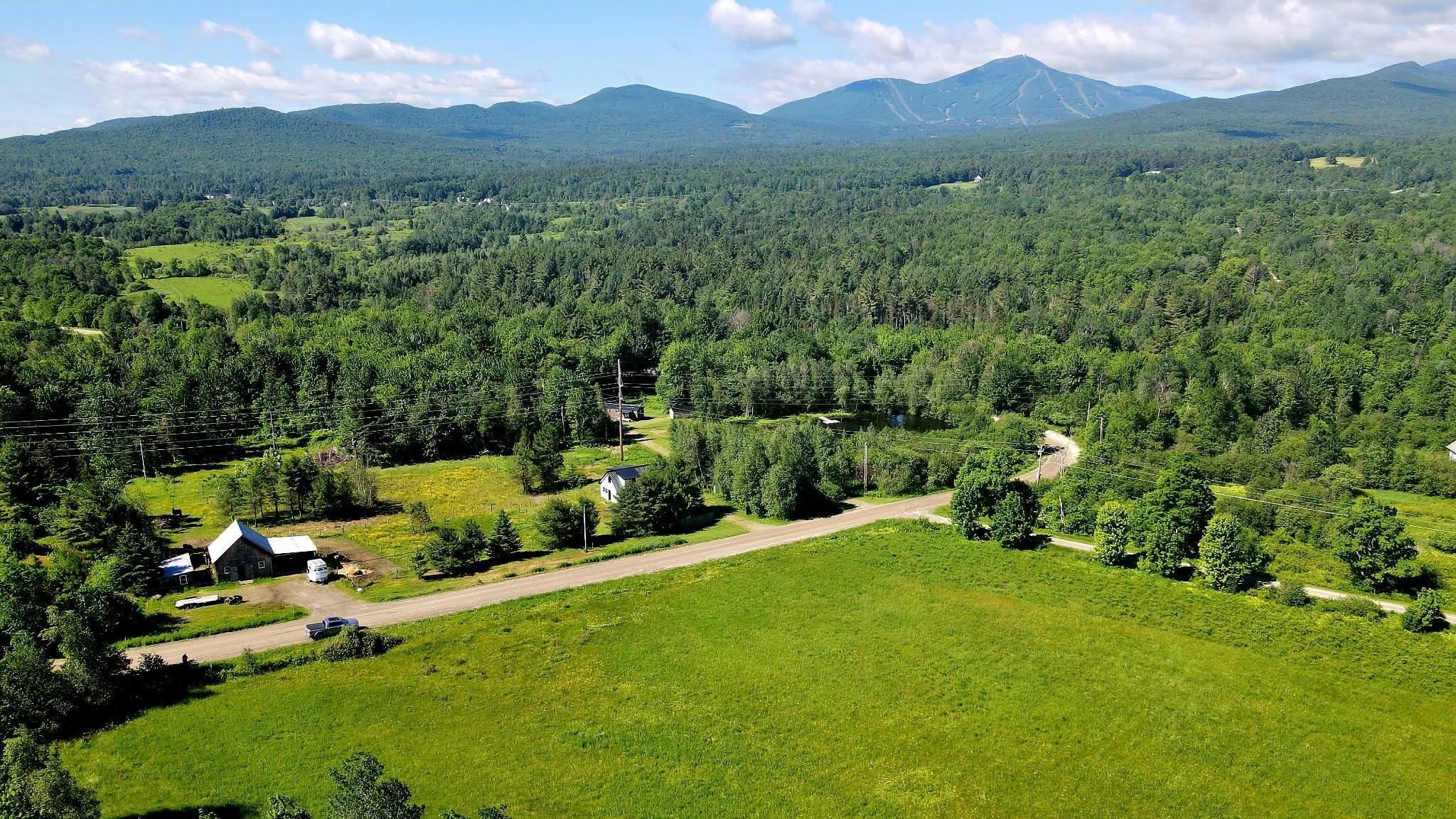 237 Loop Road Jay, VT 05859 - Photo 4 of 34