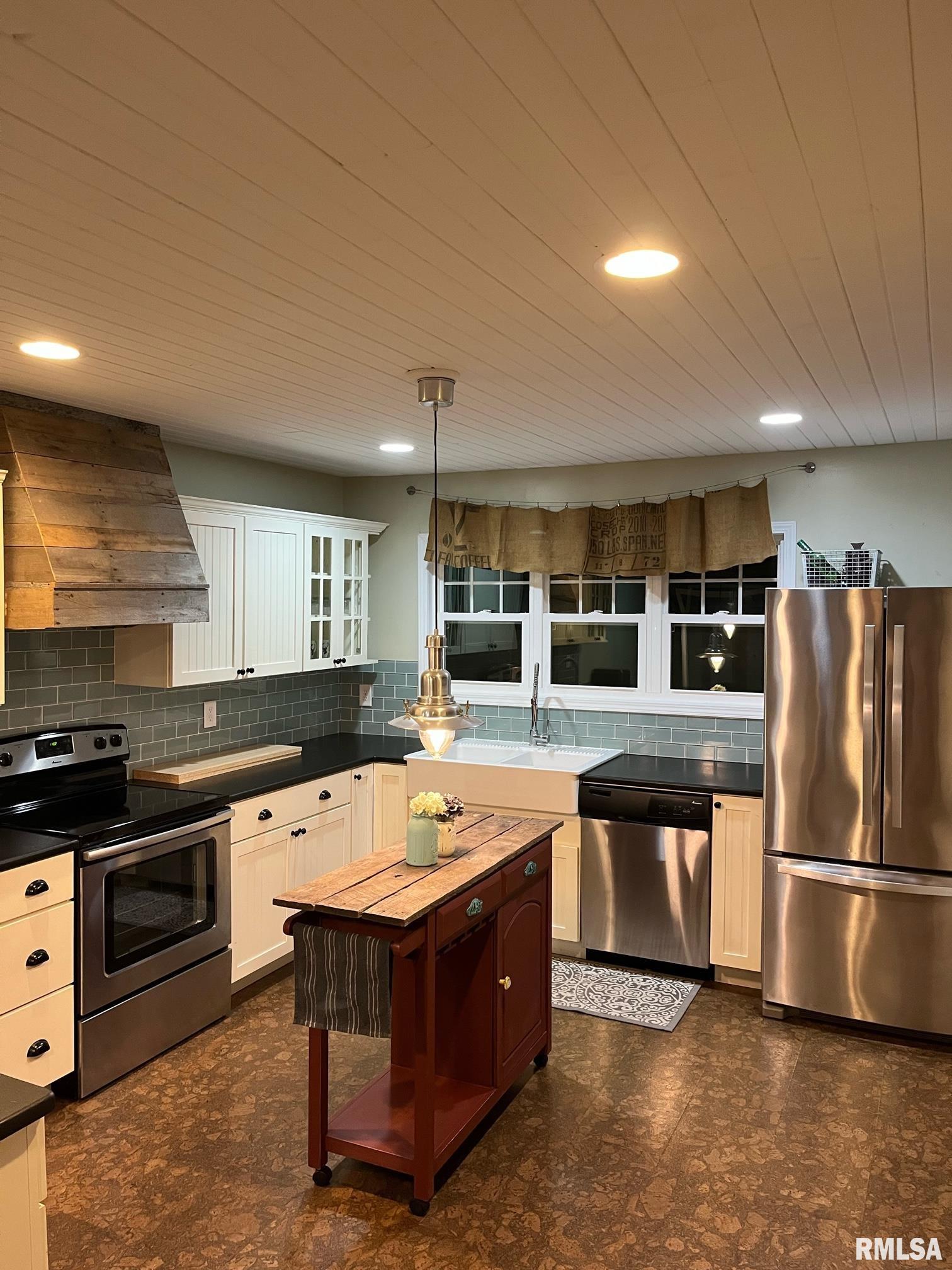 20404 West Smithville Road Trivoli, IL 61569 - Photo 13 of 62