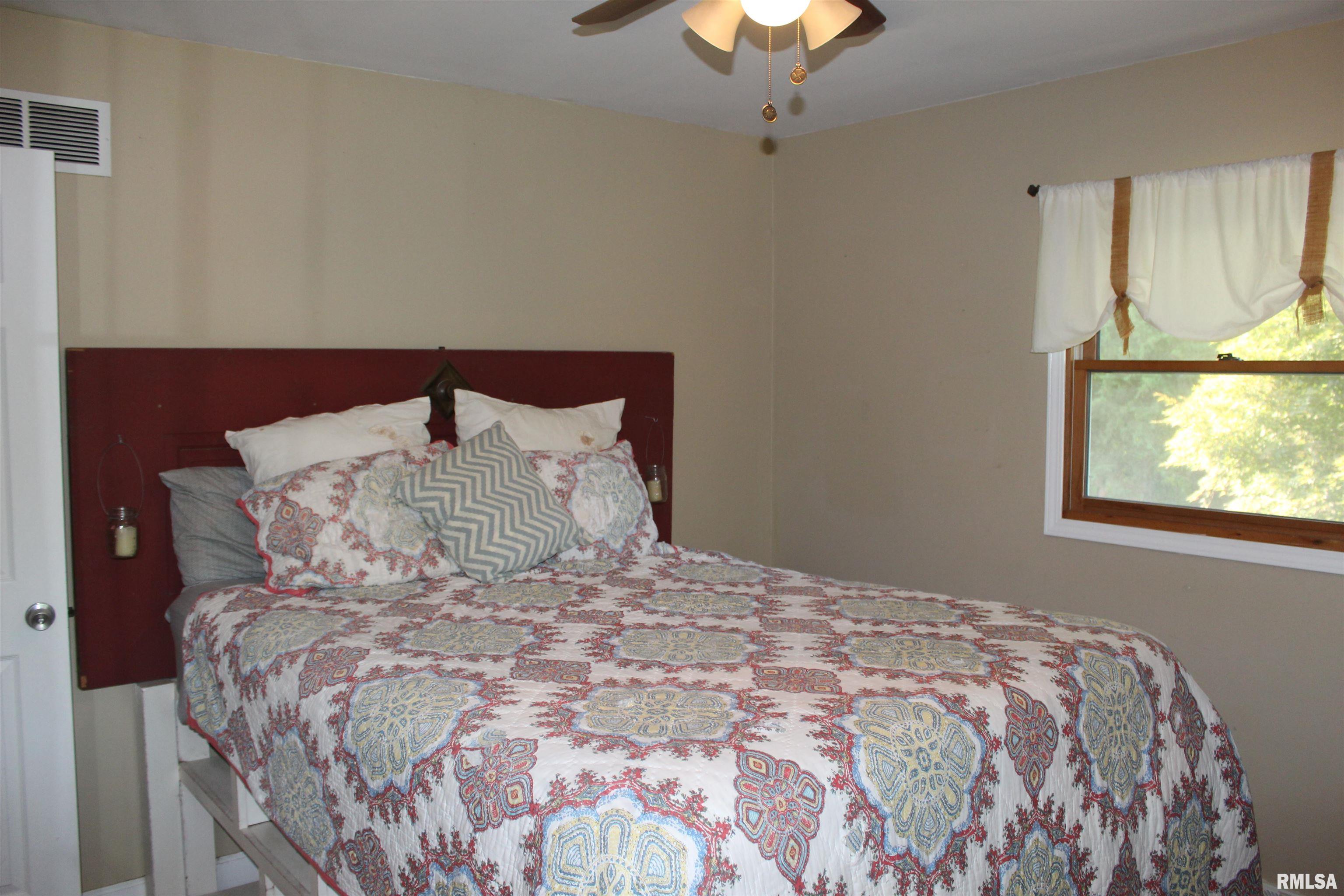 20404 West Smithville Road Trivoli, IL 61569 - Photo 23 of 62