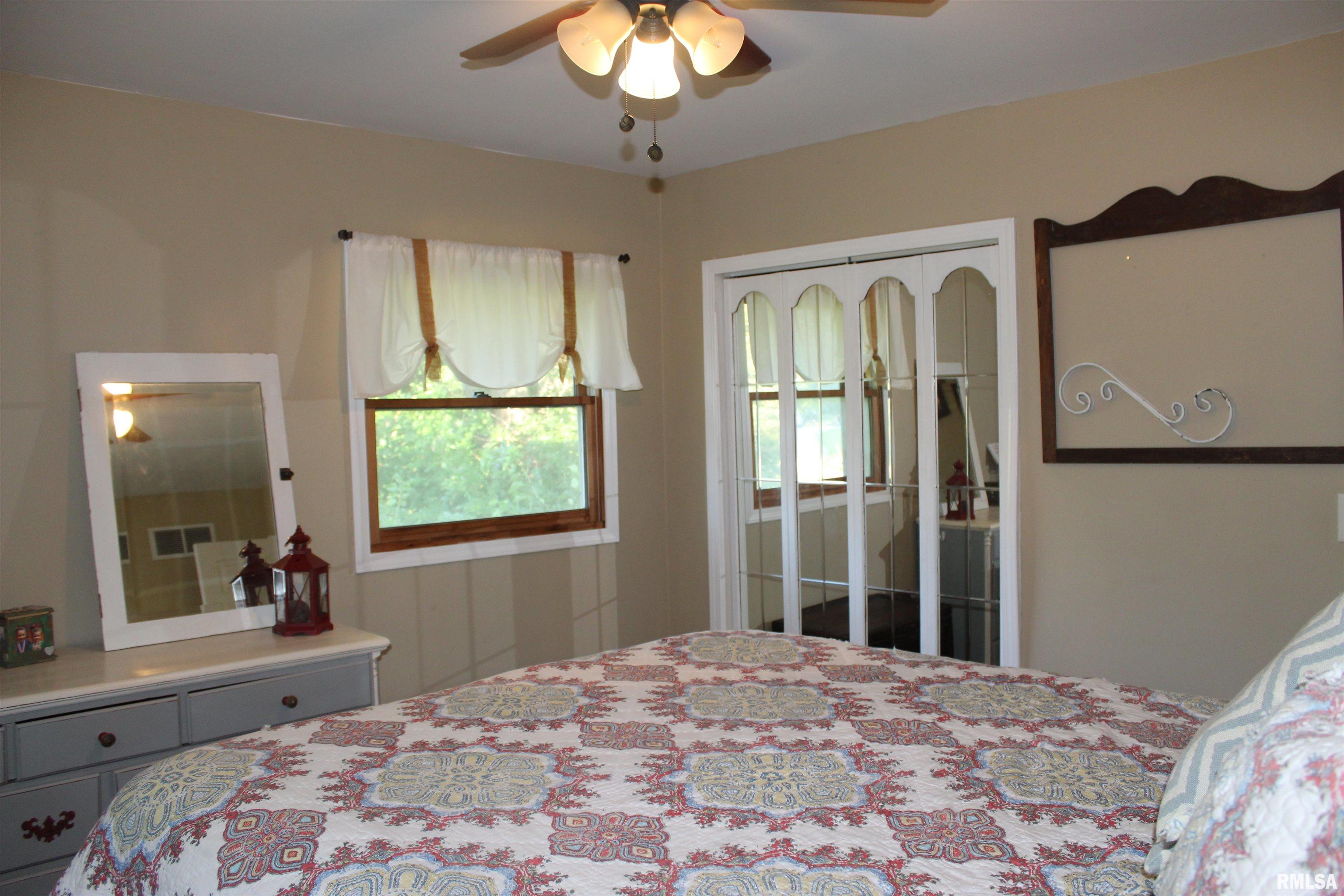 20404 West Smithville Road Trivoli, IL 61569 - Photo 24 of 62