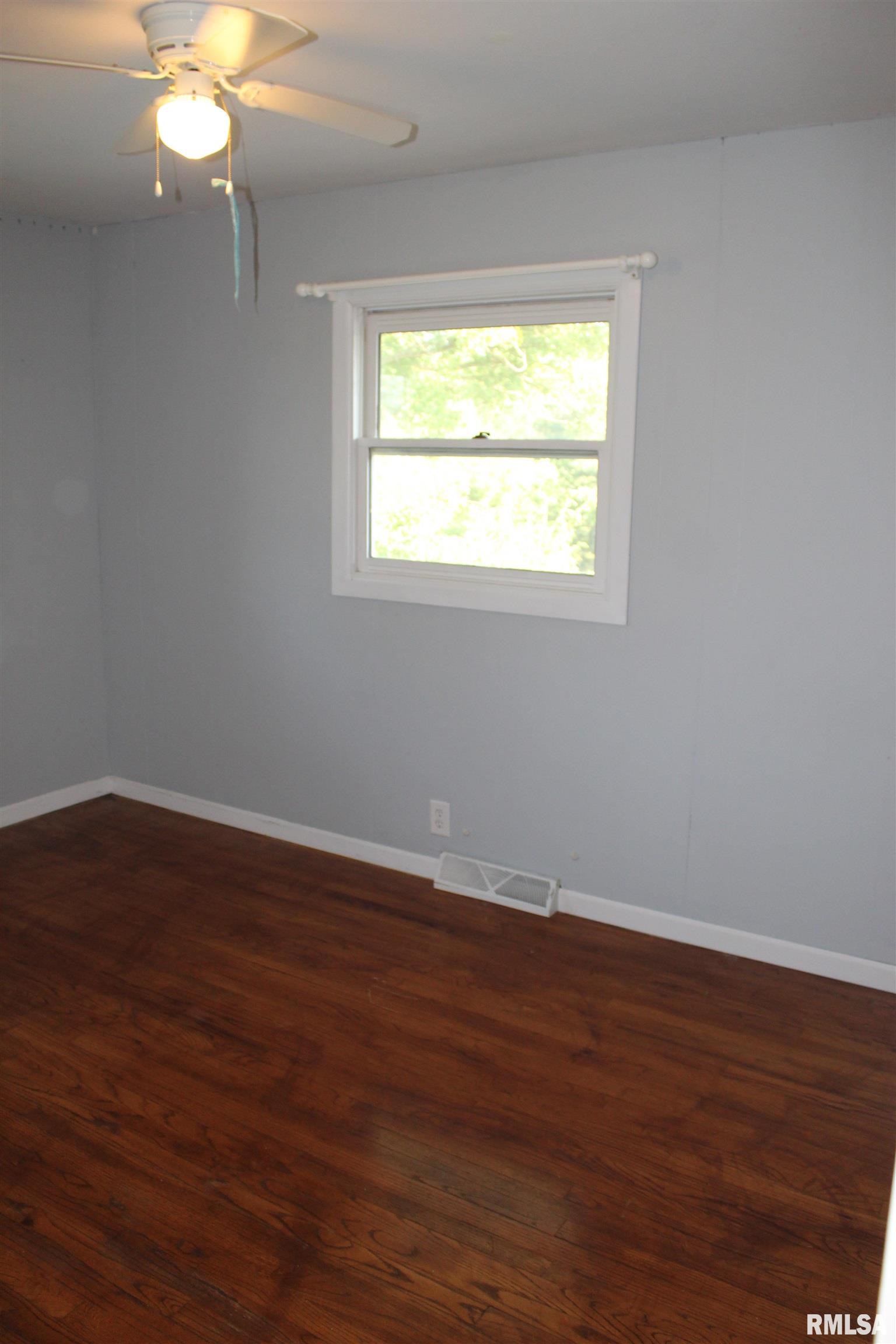 20404 West Smithville Road Trivoli, IL 61569 - Photo 29 of 62