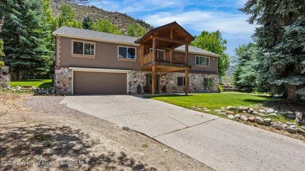 $895,000 | 390 Jenny Place, New Castle, CO 81647