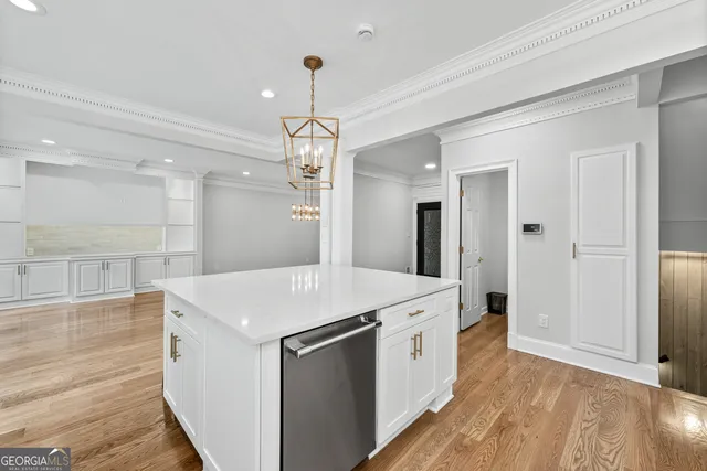 $1,100,000 | 53 Paces W Drive Northwest, Atlanta, GA 30327