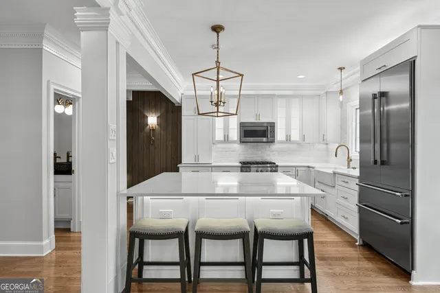 $1,100,000 | 53 Paces W Drive Northwest, Atlanta, GA 30327