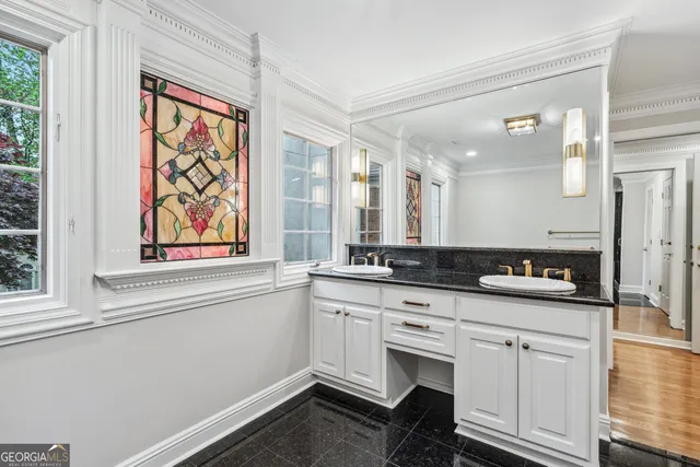 $1,100,000 | 53 Paces W Drive Northwest, Atlanta, GA 30327