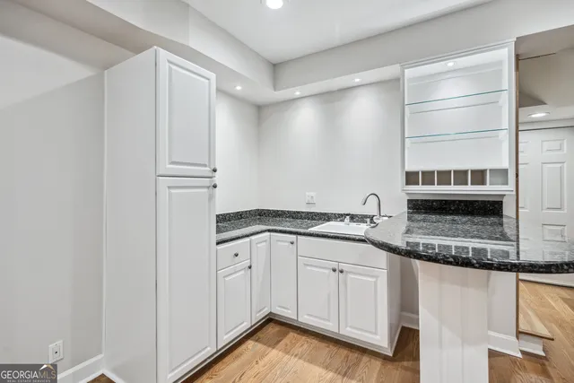 $1,100,000 | 53 Paces W Drive Northwest, Atlanta, GA 30327