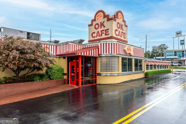 $1,100,000 | 53 Paces W Drive Northwest, Atlanta, GA 30327