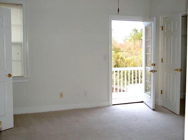 $2,295 | 300 Flowering Peach Court, Unit 204, Charleston, SC 29414