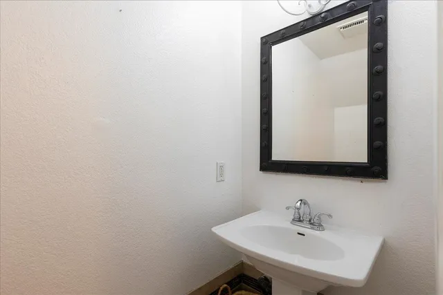 $380,000 | 6203 Ackland Court, Citrus Heights, CA 95621