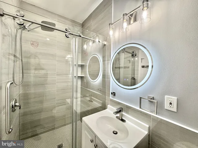 $495,000 | 2029 South 4th Street, Philadelphia, PA 19148